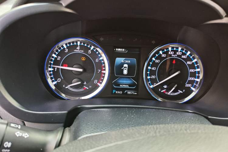 Used Changan CS95 2017 2.0T Two-Wheel Drive Zhituo Edition