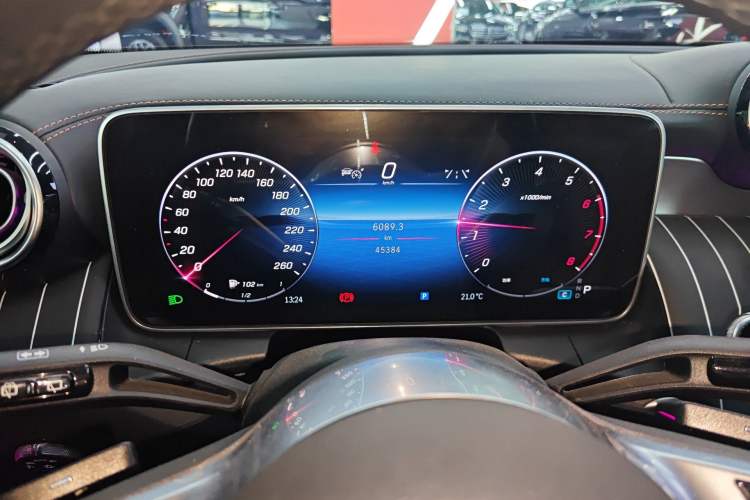 Used Mercedes-Benz GLC 2024 GLC 260 L 4MATIC Dynamic Edition 5-seater Instrument Cluster