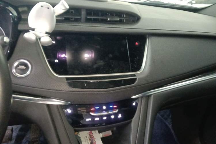 Used Cadillac XT5 2022 2.0T Two-Wheel Drive Luxury Version