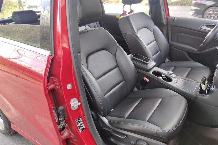 Used Mercedes-Benz B-Class 2015 B 200 Fashion Model