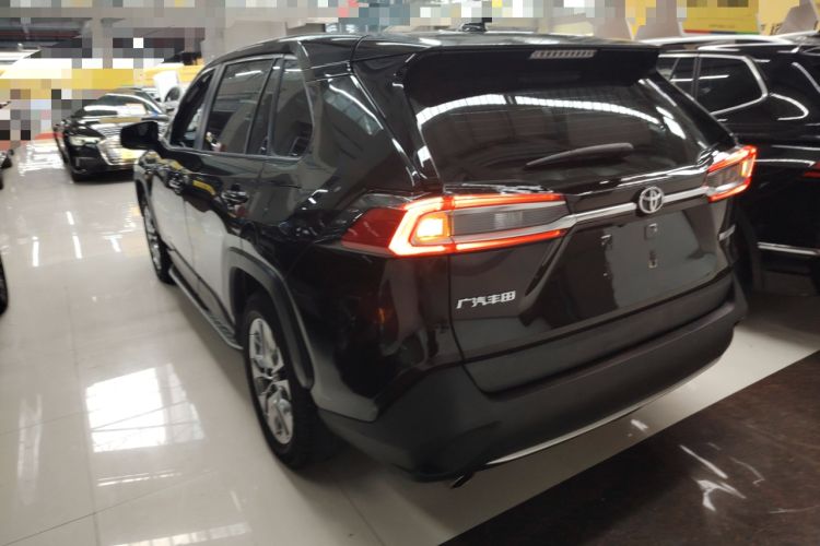 Used Toyota Wildlander 2022 2.0L CVT Two-Wheel Drive Luxury PLUS Edition
