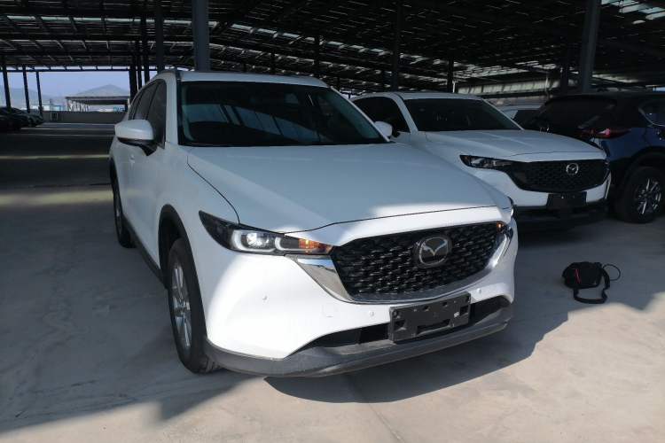 Used Mazda CX-5 2022 2.0L Automatic Two-Wheel Drive Zhiya Version Front Right 45 Deg