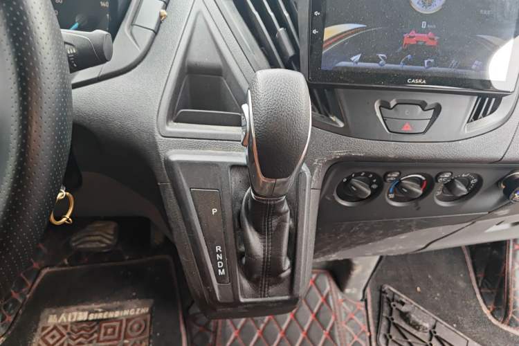 Used Ford Transit 2017 2.0T Gasoline Automatic Multi-Function Commercial Vehicle Mid-Drive Mid-Roof China V-standard