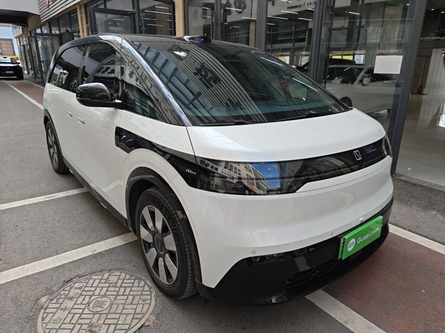Zeekr MIX 2025 Long-Range Intelligent Driving Edition — снимка 3