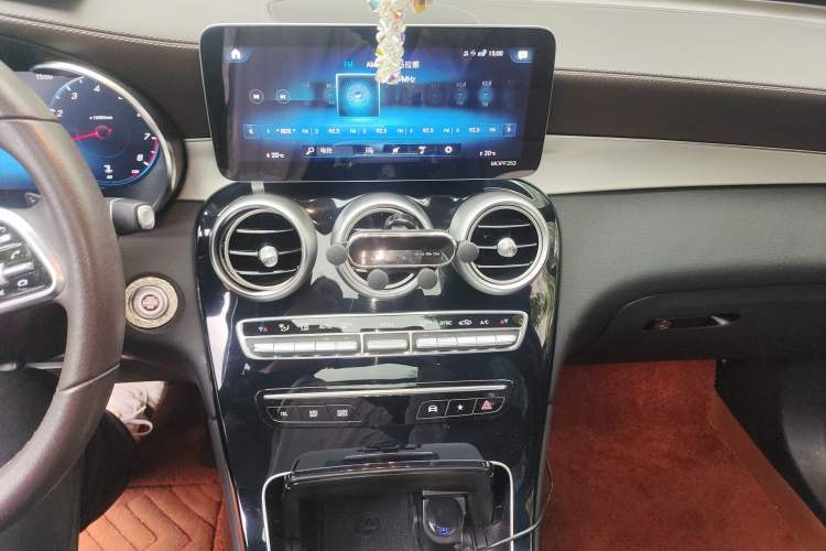 Used Mercedes-Benz GLC 2021 GLC 260 L 4MATIC Dynamic Edition Audio And AC Panel