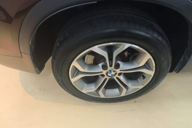 Used BMW X4 2014 xDrive20i X Design Package Exterior 3