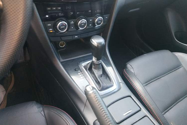 Used Mazda Atenza 2015 2.5L Blue Sky Sport Edition