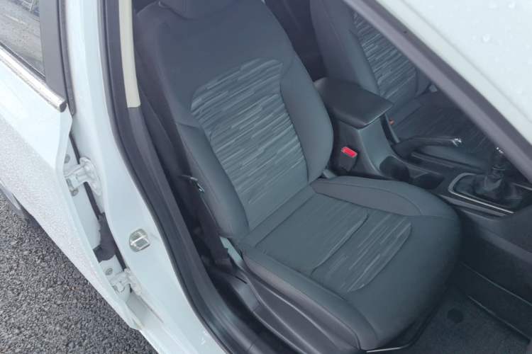 Used Chevrolet Monza 2019 320T Manual Xinxin Edition China VI
