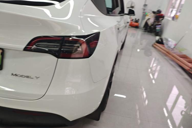 Used Tesla Model Y 2024 Rear-Wheel-Drive Version
