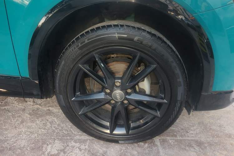 Used Audi Q2L 2021 35 TFSI Fashion Dynamic Model Right Front Wheel Hub