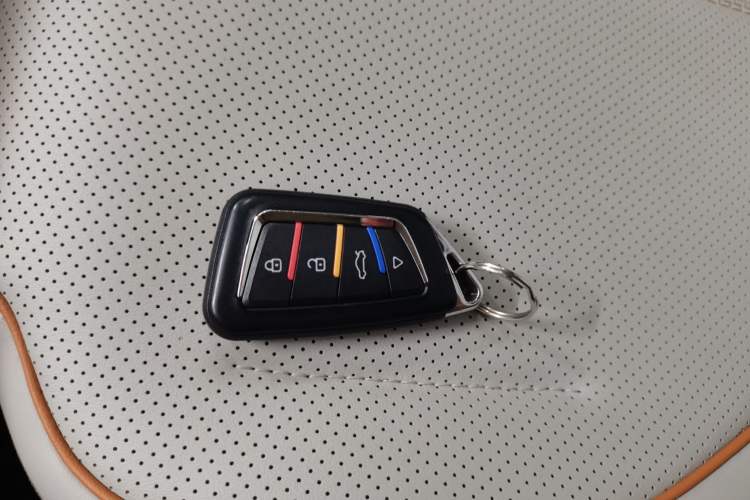 Used BYD Qin PLUS 2023 Champion Edition EV 420KM Superior Model Vehicle Key