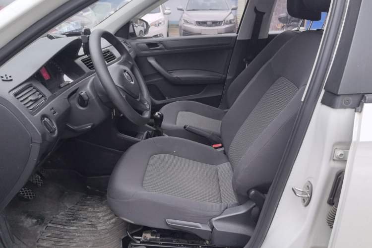 Used Volkswagen Santana 2018 1.5L Manual Fashion Edition Left Front Seat