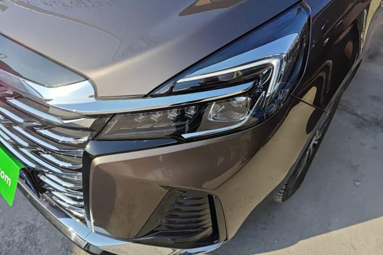 Used Buick GL8 2023 Land Executive Class Smart Enjoyment Model