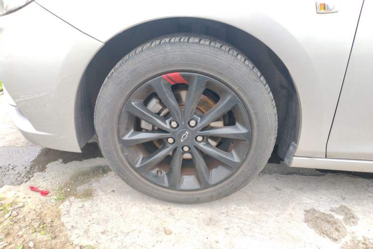 Used Chevrolet Cruze 2018 Redline 320 Automatic Pioneer Edition