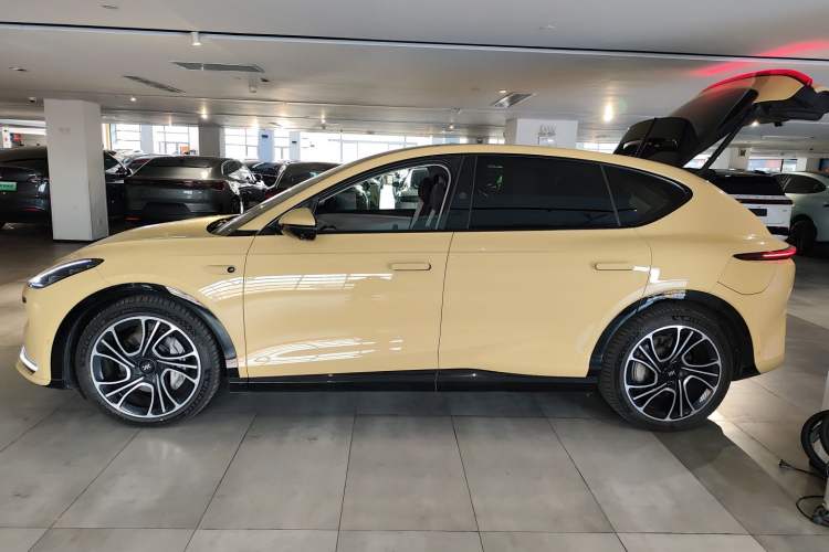 Used IM LS7 2023 100kWh Lux Rear-Drive Version