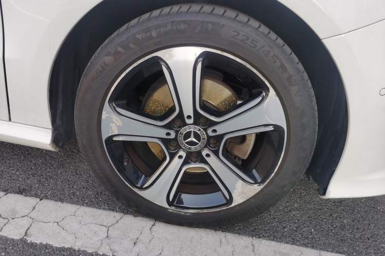 Used Mercedes-Benz B-Class 2017 B 200 Fashion Model
