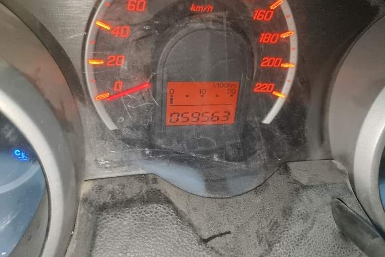 Used Honda Fit 2011 1.3L manual Comfort version
