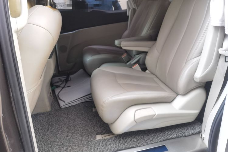 Used Buick GL8 2023 Land Executive Class Comfort Model