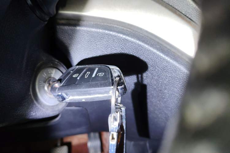 Used CHANGAN OSHAN CX70 2016 1.6L Manual Luxury Model Vehicle Key