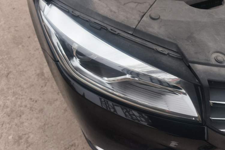 Used Dongfeng Fengon 580 2020 1.5T CVT Luxury Edition Right Front Headlight
