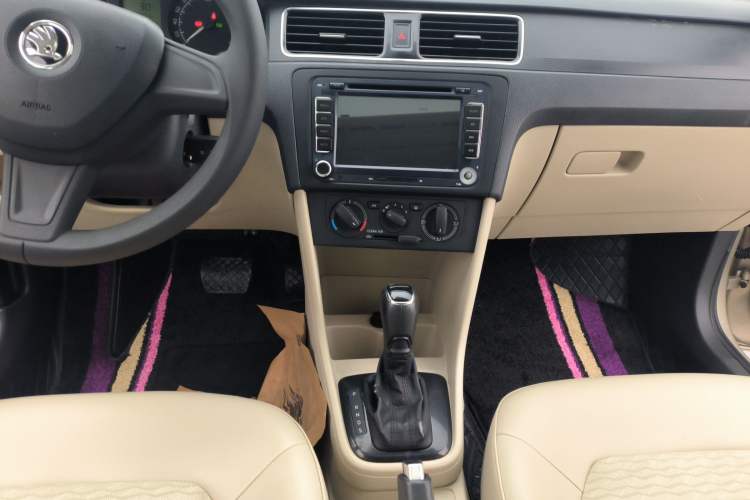 Used Skoda Rapid 2016 1.6L Automatic Chuanxing Edition
