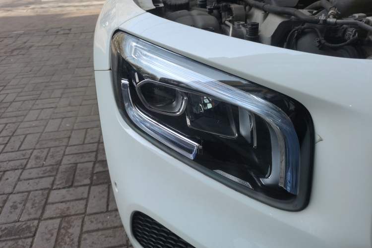 Used Mercedes-Benz GLB 2023 GLB 220 Sport Edition Right Front Headlight