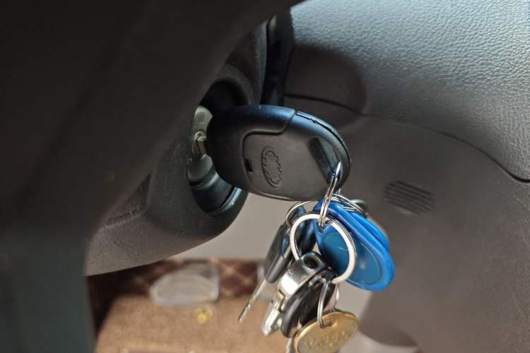 Used Ford Transit 2017 2.0T Gasoline Automatic Multi-Function Commercial Vehicle Mid-Drive Mid-Roof China V-standard