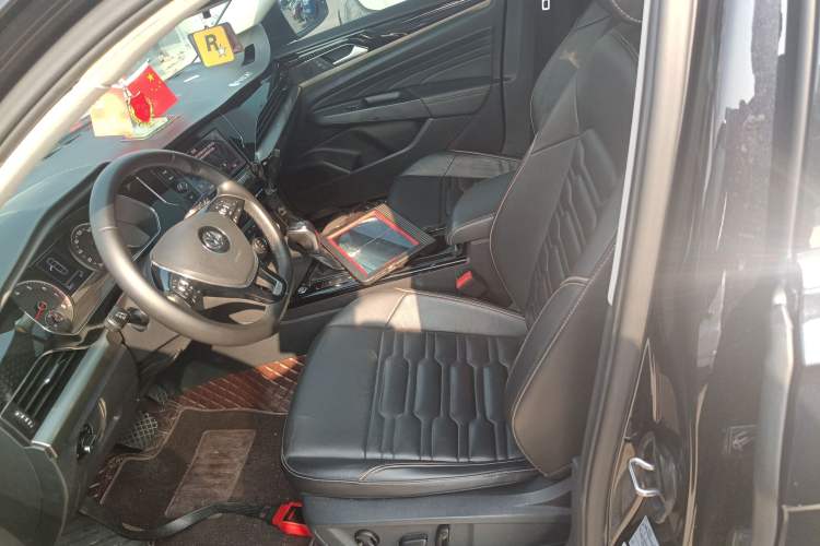 Used Volkswagen Passat 2019 330TSI Elite Edition China VI
