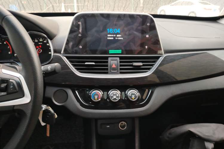 Used Baojun 310 2016 1.2L Manual Luxury Model
