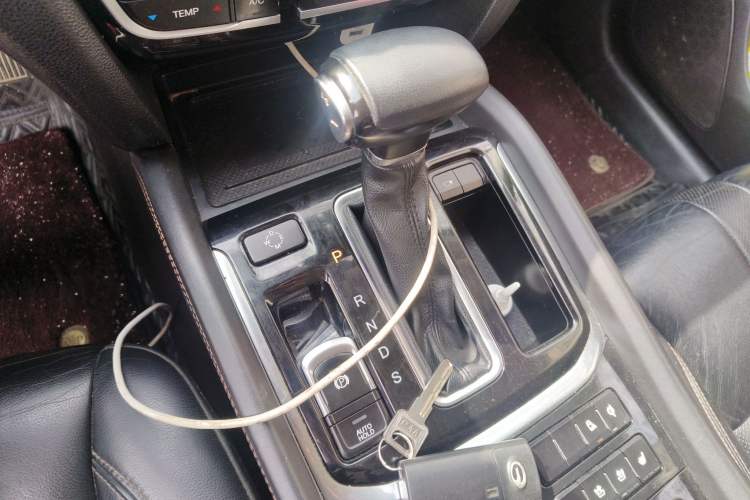 Used GAC Trumpchi GS8 2017 320T Two-Wheel Drive Luxury Smart Connectivity Version (7 Seats)