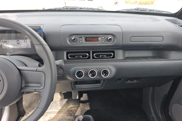 Used Wuling Zhiguang New Energy 2025 Standard Model