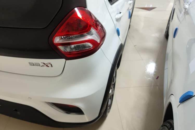 Used Geely Auto Vision X1 2017 1.3L Manual Frenzy Edition Right Rear Taillight