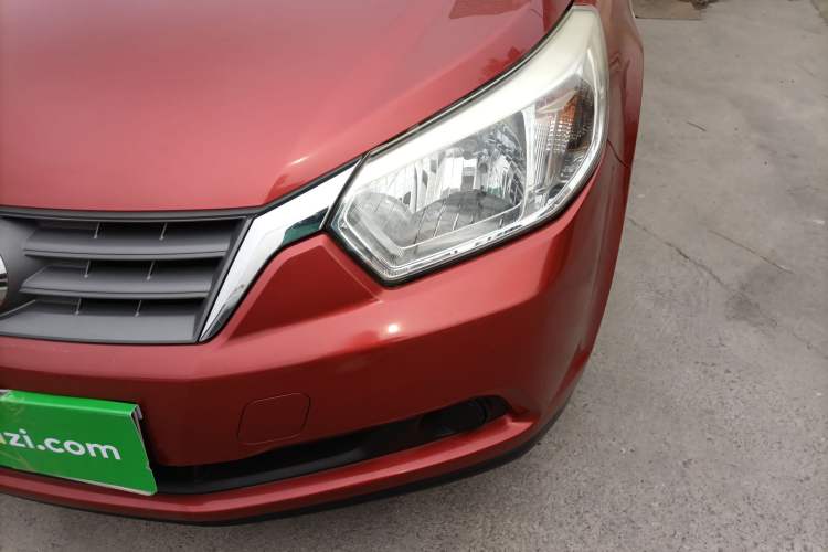 Used Venucia R50 2013 1.6L Manual Fashion Edition