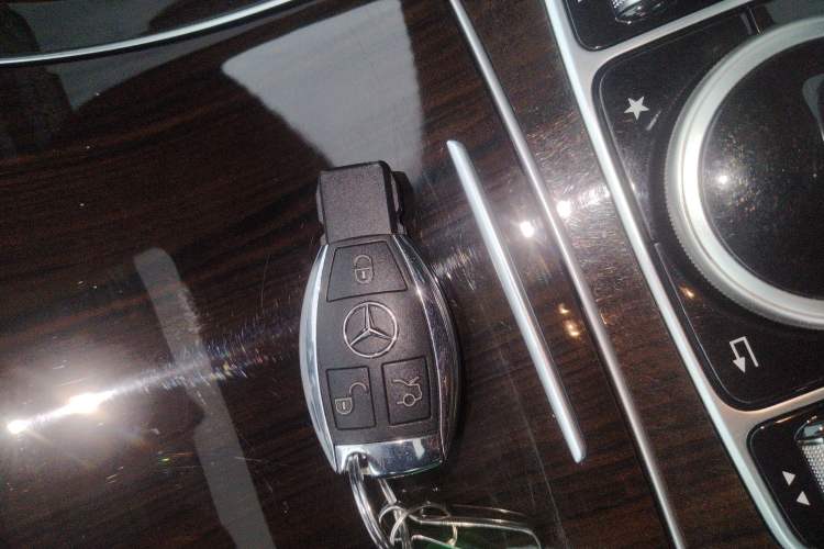 Used Mercedes-Benz GLC 2019 GLC 260 L 4MATIC Dynamic Model