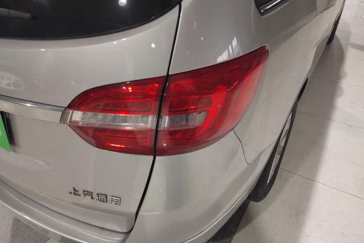 Used Buick GL8 2017 25S Comfort Version China V Standard Right Rear Taillight