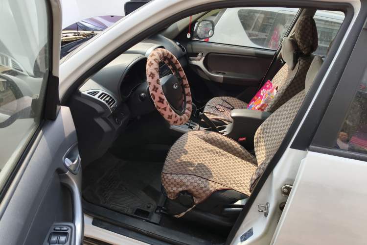 Used Chery Tiggo 3 2015 1.6L CVT Fashion Sport Edition
