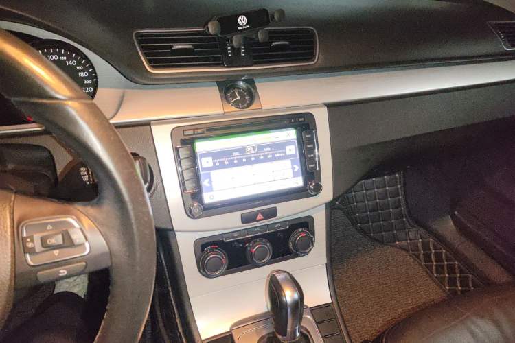 Used Volkswagen Magotan 2013 1.8TSI Premier Model
