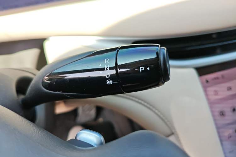 Used IM L6 2024 Max Standard Edition Gear Lever