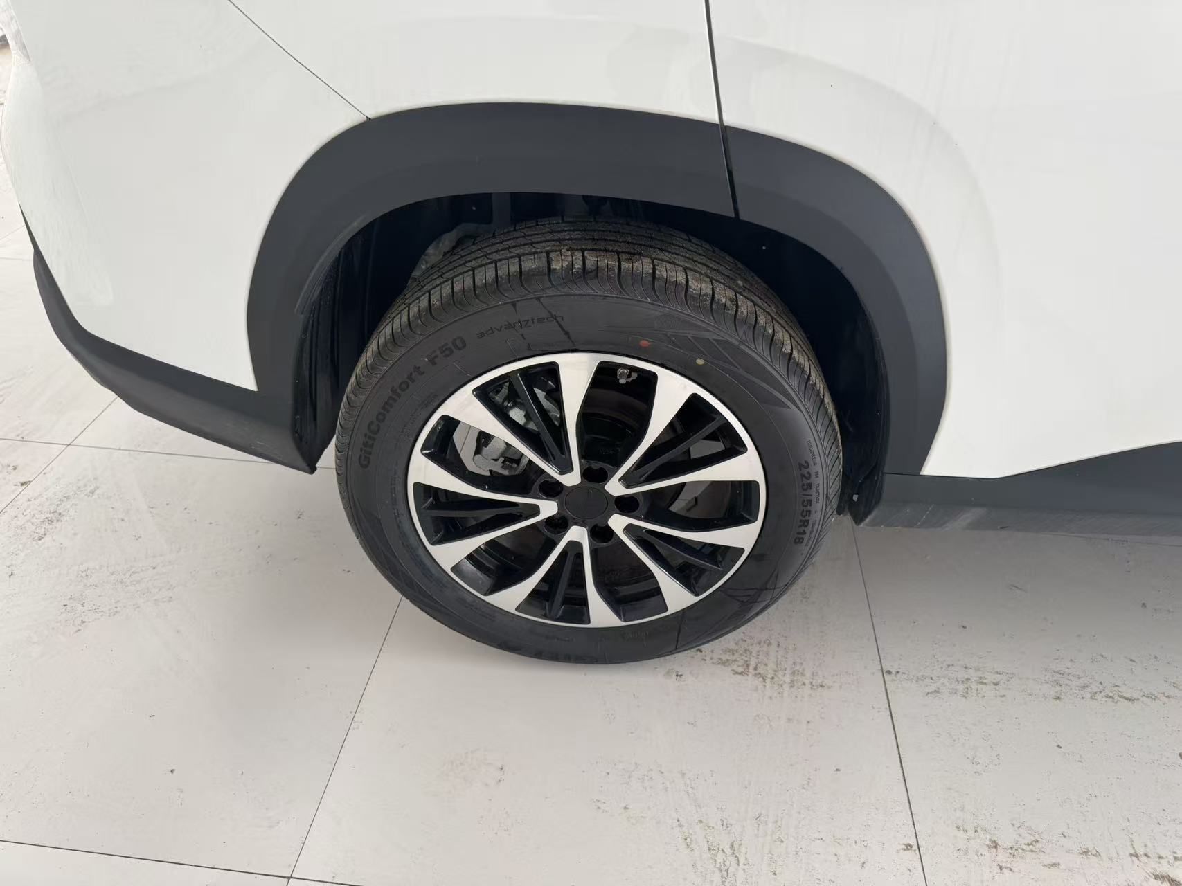 Geely Auto Emgrand X7 Sport 2026 Model 1.5TD Wonderful — снимка 11