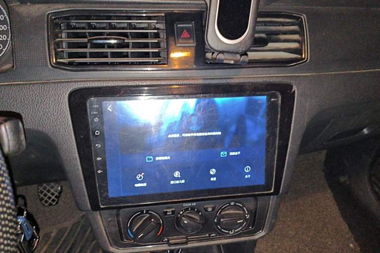 Used Volkswagen Santana 2016 1.4L Manual Fashion Edition Audio And AC Panel