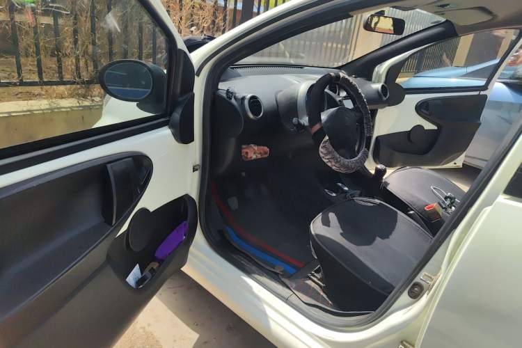 Used BYD F0 2012 1.0L XuanKu Trim
