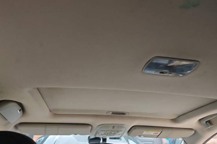 Used Haval H6 2014 Sport Version 1.5T Manual Two-Wheel Drive Elite Edition Headliner