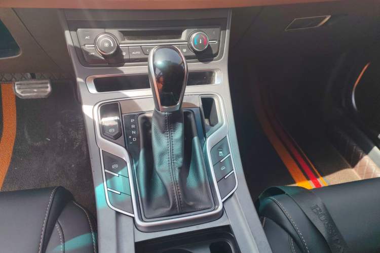 Used Geely Auto Vision S1 2018 1.5L CVT Fongchi Model Gear Lever