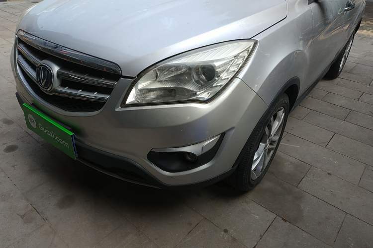 Used CHANGAN CS35 2015 1.6L Automatic Luxury Model China IV Standard

