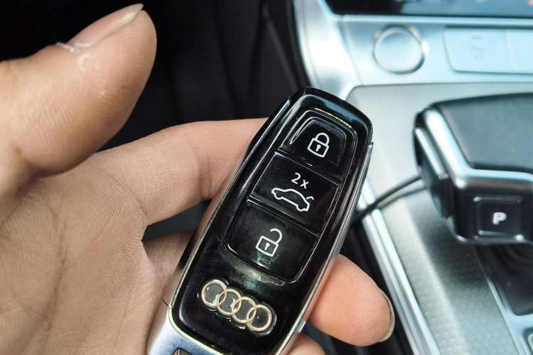 Used Audi A6 2020 allroad quattro Explorer 55 TFSI Prestige Off-Road Model
