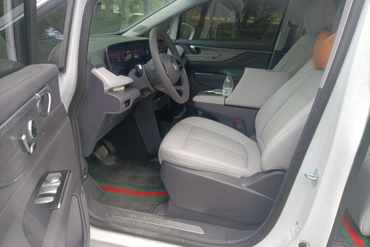 Used Buick GL8 2025 Lu Zun Deluxe Edition
