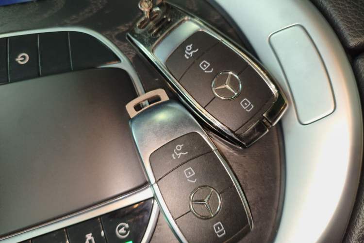 Used Mercedes-Benz C-Class 2021 C 260 L Sport Edition Star Collection Vehicle Key