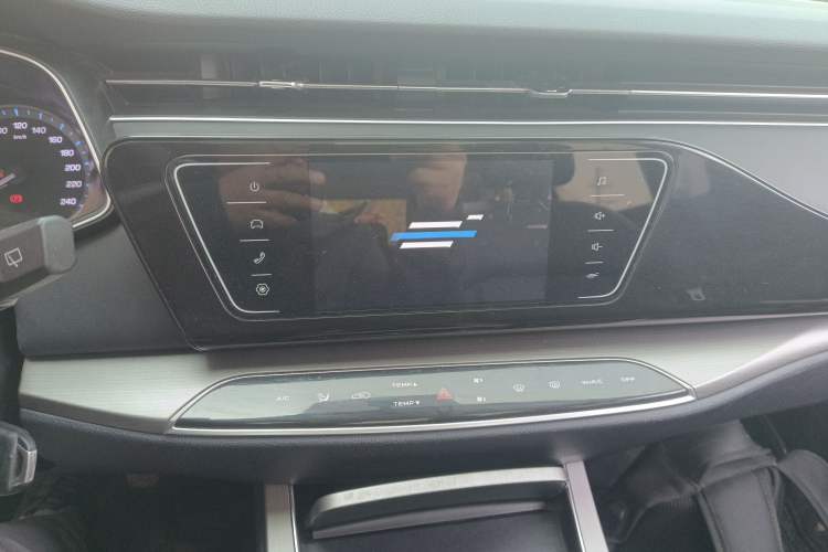 Used CHANGAN OSHAN X7 2020 1.5T Manual Luxury Version Audio And AC Panel