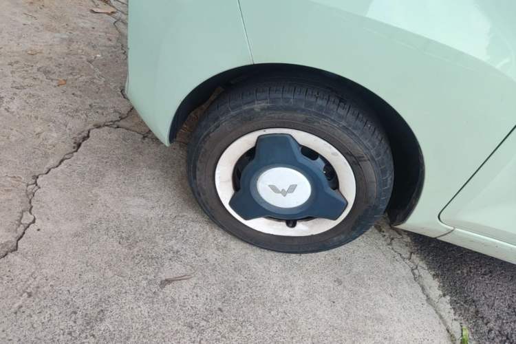 Used Wuling Hongguang MINIEV 2021 Macaron Fashion Model Lithium Iron Phosphate