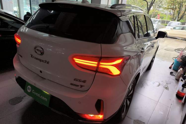 Used GAC Trumpchi GS4 2018 235T Automatic Two-Wheel-Drive Supreme Edition